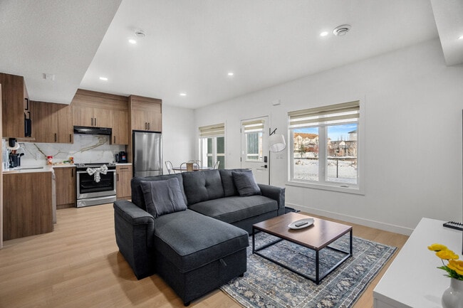 property at 142 Canoe Crescent SW