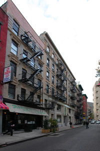 34-38 Mulberry St in New York, NY - Foto de edificio - Building Photo