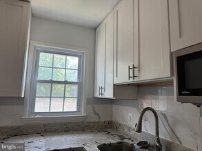 1905 Caroline Ct in Woodbridge, VA - Building Photo - Building Photo