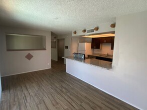 3208 W Sahuaro Dr in Phoenix, AZ - Building Photo - Building Photo