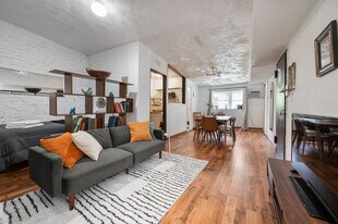 247 W 29th St in New York, NY - Building Photo