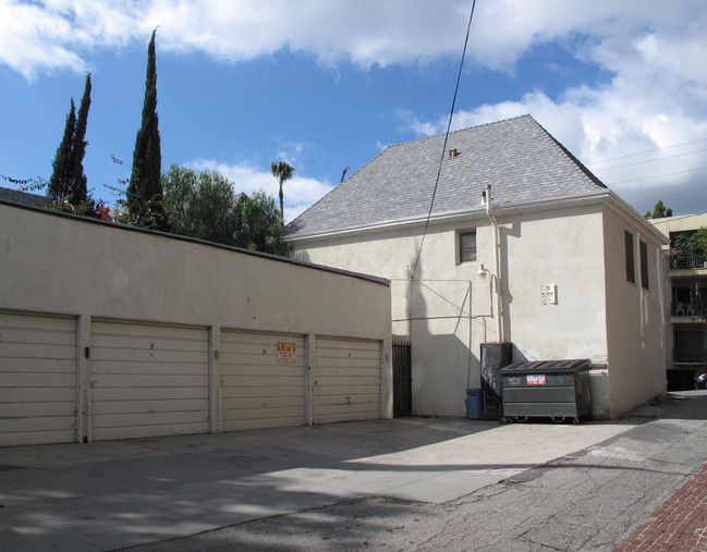 Hollywood French Chateau in Los Angeles, CA - Foto de edificio - Building Photo