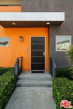 6072 Pickford St in Los Angeles, CA - Building Photo - Building Photo