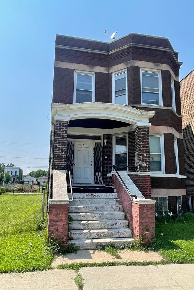 property at 6740 S St Lawrence Ave
