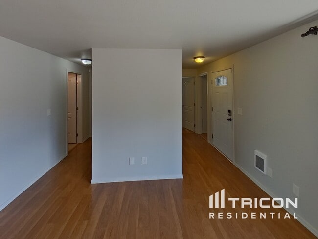 3040 SE Travera Dr in Port Orchard, WA - Building Photo - Building Photo