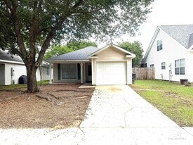 106 Northchase Ct in Fairhope, AL - Building Photo