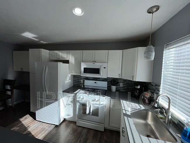 201 Plateau Ave in Collbran, CO - Building Photo - Building Photo