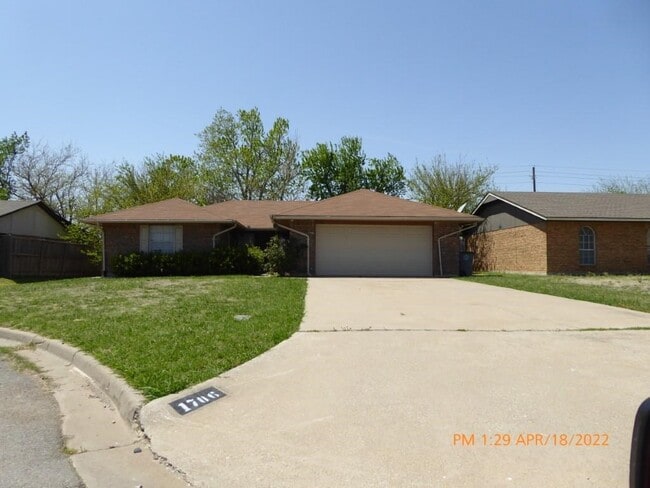 property at 1706 NW Gray Warr Pl