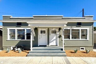 854 Orange Ave in Long Beach, CA - Building Photo