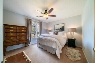 1900 Snug Harbor Dr in Greensboro, GA - Building Photo - Building Photo