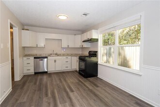 61689 LA-434 in Lacombe, LA - Building Photo - Building Photo