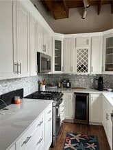 45 Ayrault St in Newport, RI - Building Photo - Building Photo