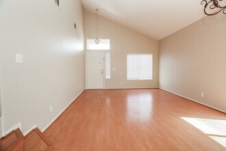 6238 Morning Wing Dr in North Las Vegas, NV - Building Photo - Building Photo