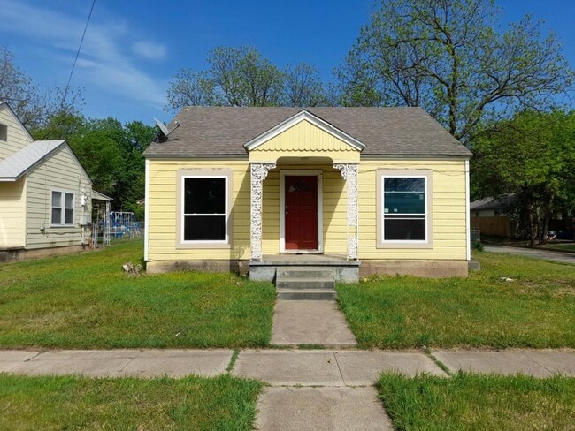 property at 1702 NW 1st Ave