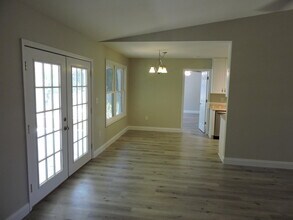 125 Louise Dr in Crestview, FL - Building Photo - Building Photo