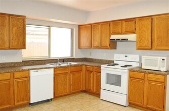 3005 Ravine Trail in Carrollton, TX - Building Photo - Building Photo