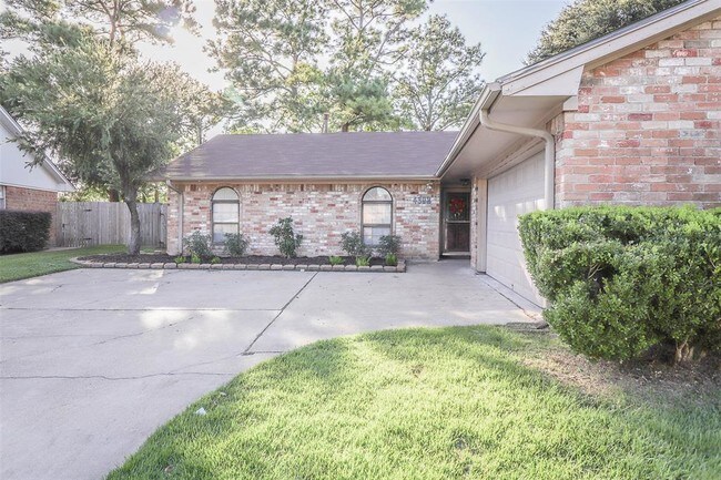 4302 W Grant St in Deer Park, TX - Building Photo - Building Photo