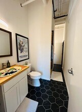 201 E Chambers St, Unit 303 in Cleburne, TX - Building Photo - Building Photo