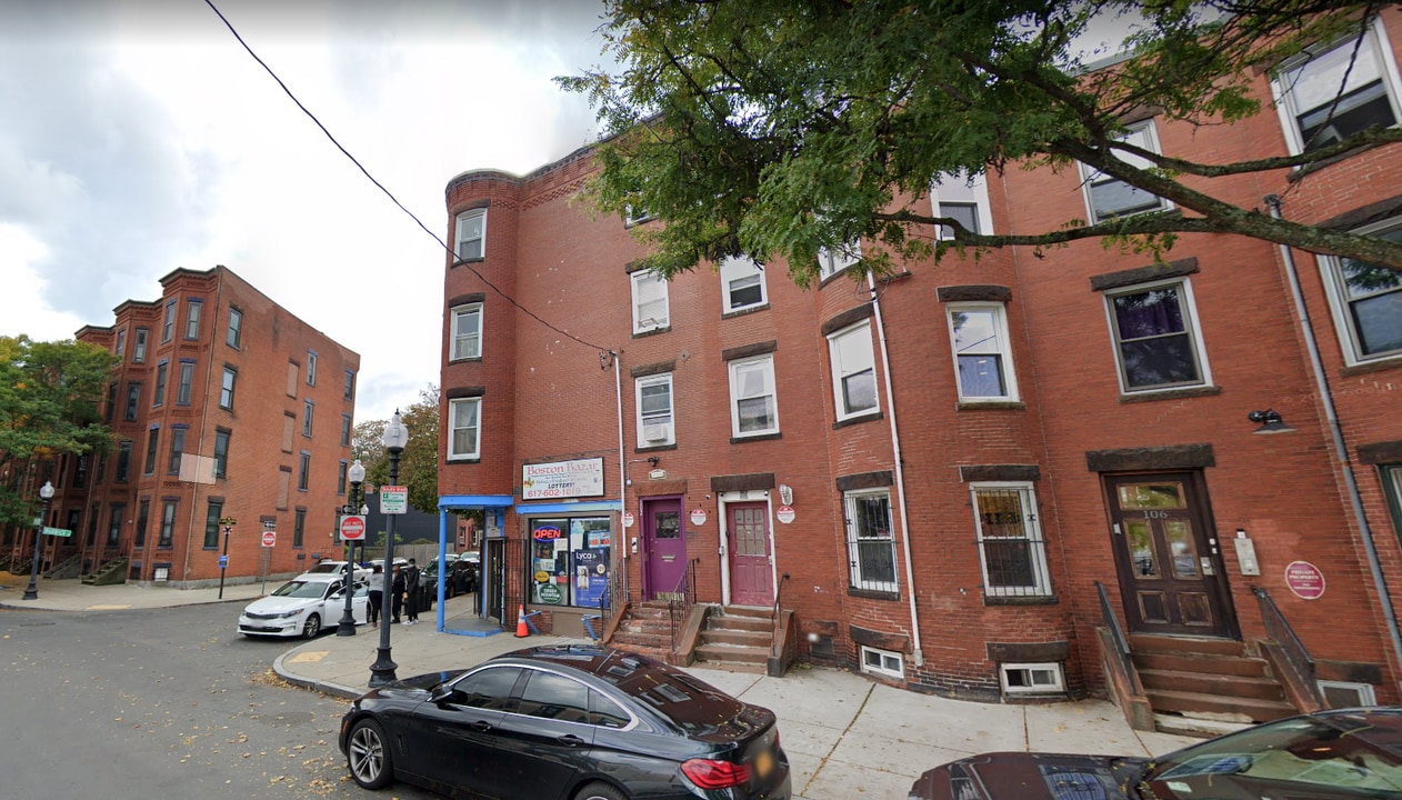 96 Hammond St, Unit 4 in Boston, MA - Building Photo