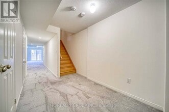 34 Ness Dr in Richmond Hill, ON - Building Photo - Building Photo