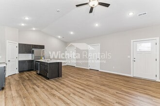 622 Briarbrook in Wichita, KS - Building Photo - Building Photo