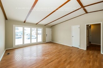 903 Vine St, Unit 6313 in Streamwood, IL - Foto de edificio - Building Photo