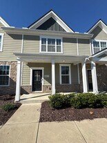 1052 Woodbridge Blvd in Lebanon, TN - Building Photo