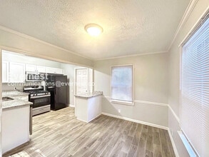 2776 Palm Dr in Atlanta, GA - Building Photo - Building Photo