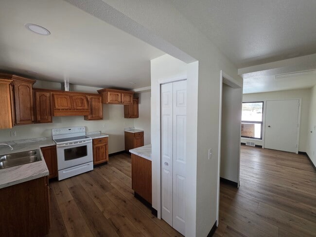 4256 California St in Oscoda, MI - Building Photo - Building Photo