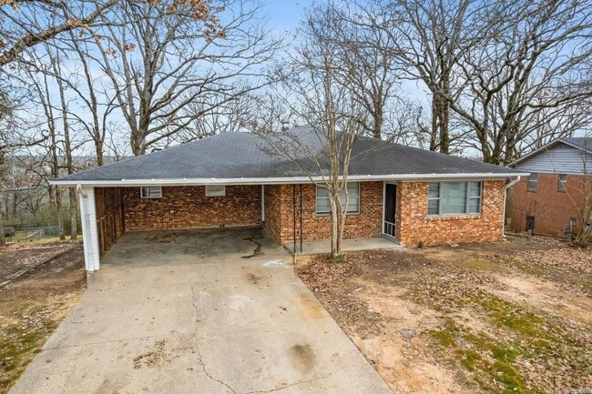 5708 Alta Vista Dr