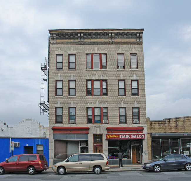 Main Street in New Rochelle, NY - Building Photo - Building Photo