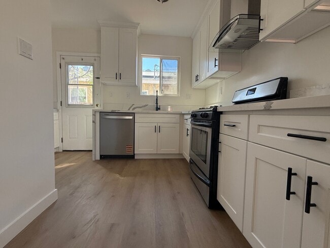 359 W Amar St, Unit 363 in Los Angeles, CA - Building Photo - Building Photo