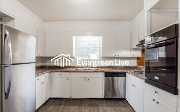 723 Gramor Dr in Bessemer, AL - Building Photo - Building Photo