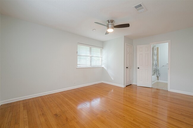 property at 4923 Poinciana Dr