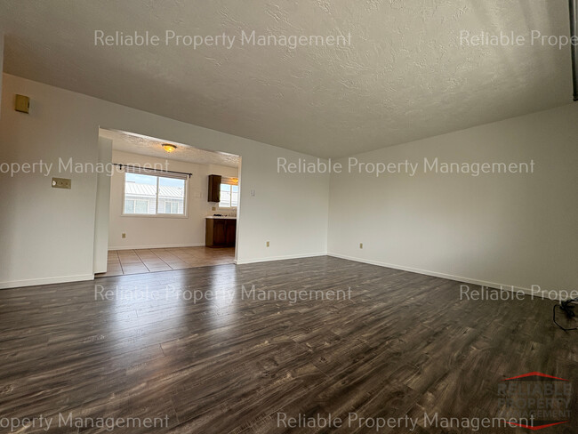1296 Blaine Ave, Unit 1 in Idaho Falls, ID - Building Photo - Building Photo
