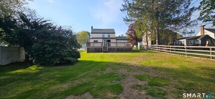 83 Forest St in East Hartford, CT - Building Photo - Building Photo