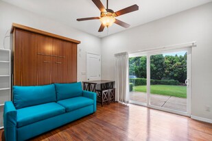 265 Kenolio Rd in Kihei, HI - Building Photo