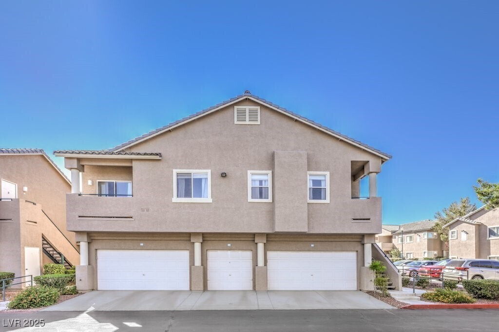 2101 Quartz Cliff St in Las Vegas, NV - Building Photo