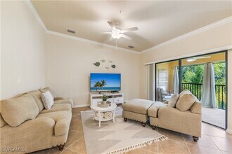 13671 Julias Way in Ft. Myers, FL - Foto de edificio - Building Photo