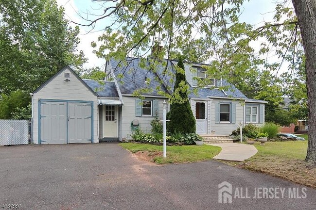 2 Mohawk Dr in Cranford, NJ - Building Photo - Building Photo