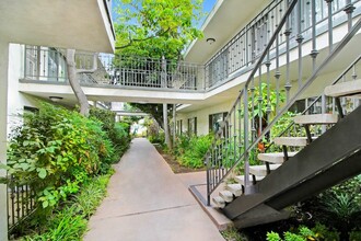 Dickens Court in Van Nuys, CA - Building Photo - Building Photo