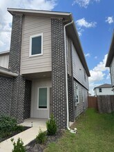 412 Wilshire Rd in San Marcos, TX - Building Photo - Building Photo