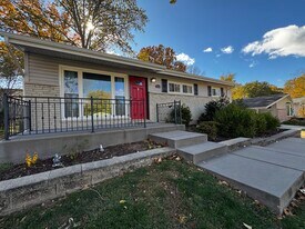 556 Joshua Dr in St. Louis, MO - Building Photo