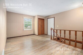 5788 Madison Ave SE in Grand Rapids, MI - Building Photo - Building Photo