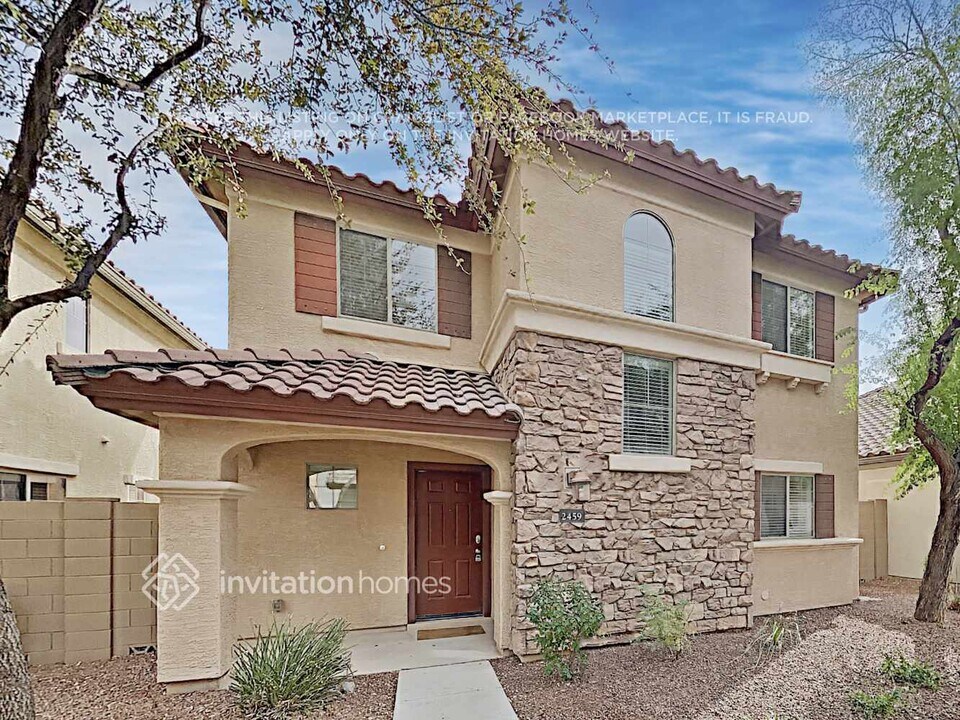 2467 E Vermont Dr in Gilbert, AZ - Foto de edificio