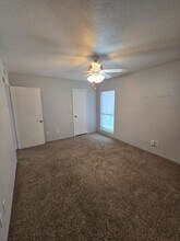 4747 Allendale Rd in Houston, TX - Foto de edificio - Building Photo