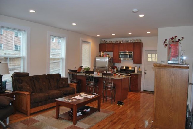 6 Larose Pl in Boston, MA - Building Photo - Building Photo