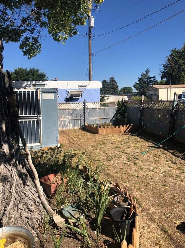 property at 413 Iris Dr