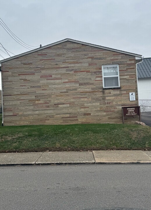 573 N Walnut St in Wooster, OH - Building Photo