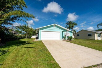 1228 28th Ave in Vero Beach, FL - Building Photo - Building Photo